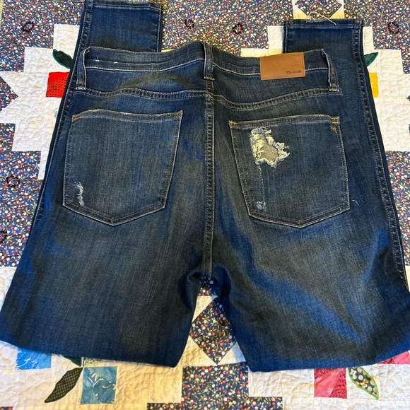 Madewell 9” high skinny size 30 distressed pocket - Picture 9 of 11